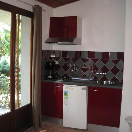 U Veniqui Ferienhaus Favone