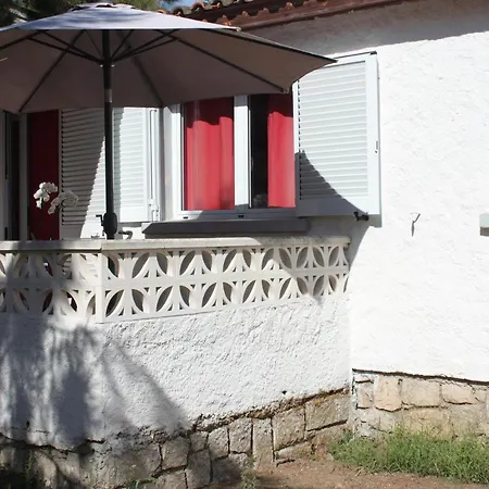 U Veniqui Semesterbostad Favone