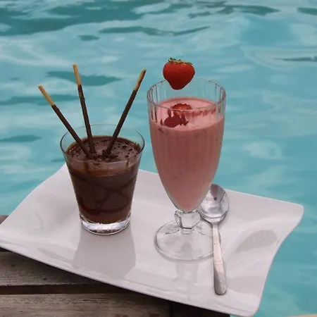 U Veniqui Semesterbostad Favone